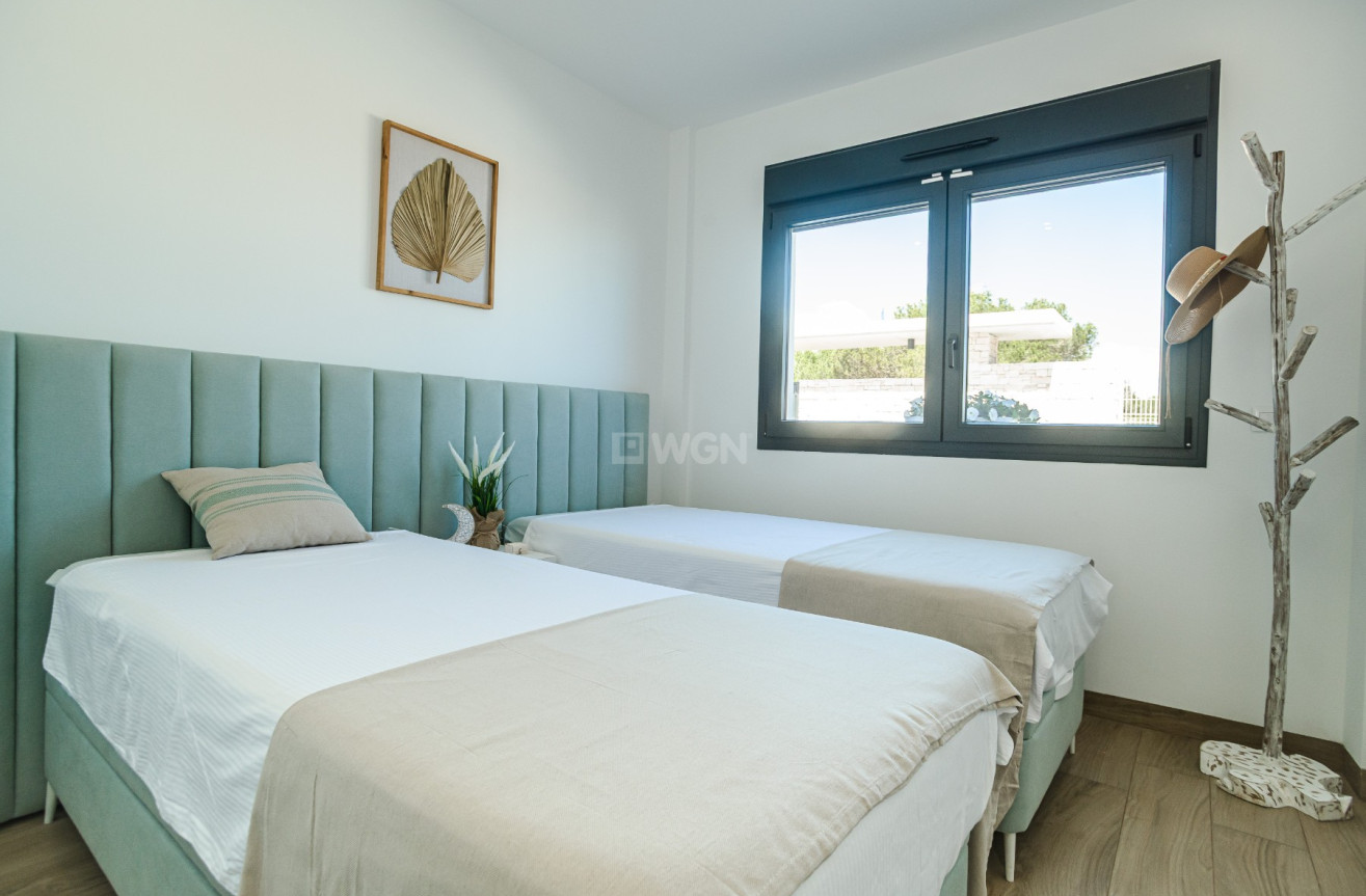 Odsprzedaż - Mieszkanie w bloku - Torrevieja - Costa Blanca