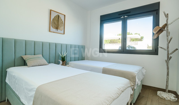 Odsprzedaż - Mieszkanie w bloku - Torrevieja - Costa Blanca