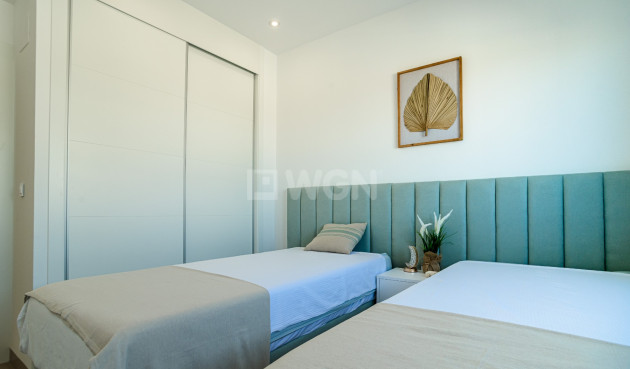 Odsprzedaż - Mieszkanie w bloku - Torrevieja - Costa Blanca