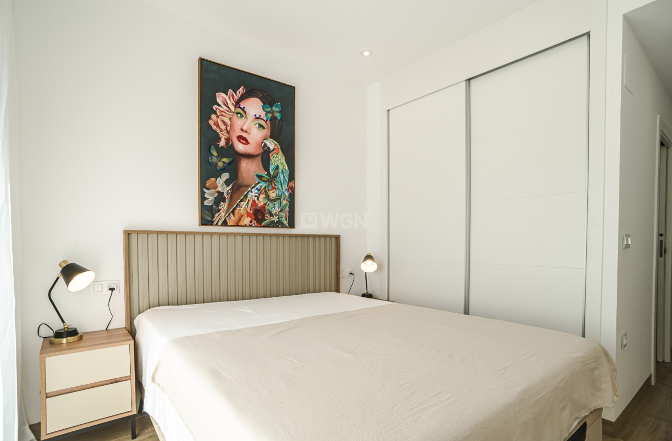 Odsprzedaż - Mieszkanie w bloku - Torrevieja - Costa Blanca