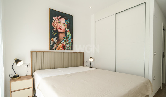 Odsprzedaż - Mieszkanie w bloku - Torrevieja - Costa Blanca