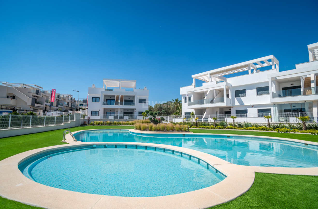 Odsprzedaż - Mieszkanie w bloku - Torrevieja - Costa Blanca