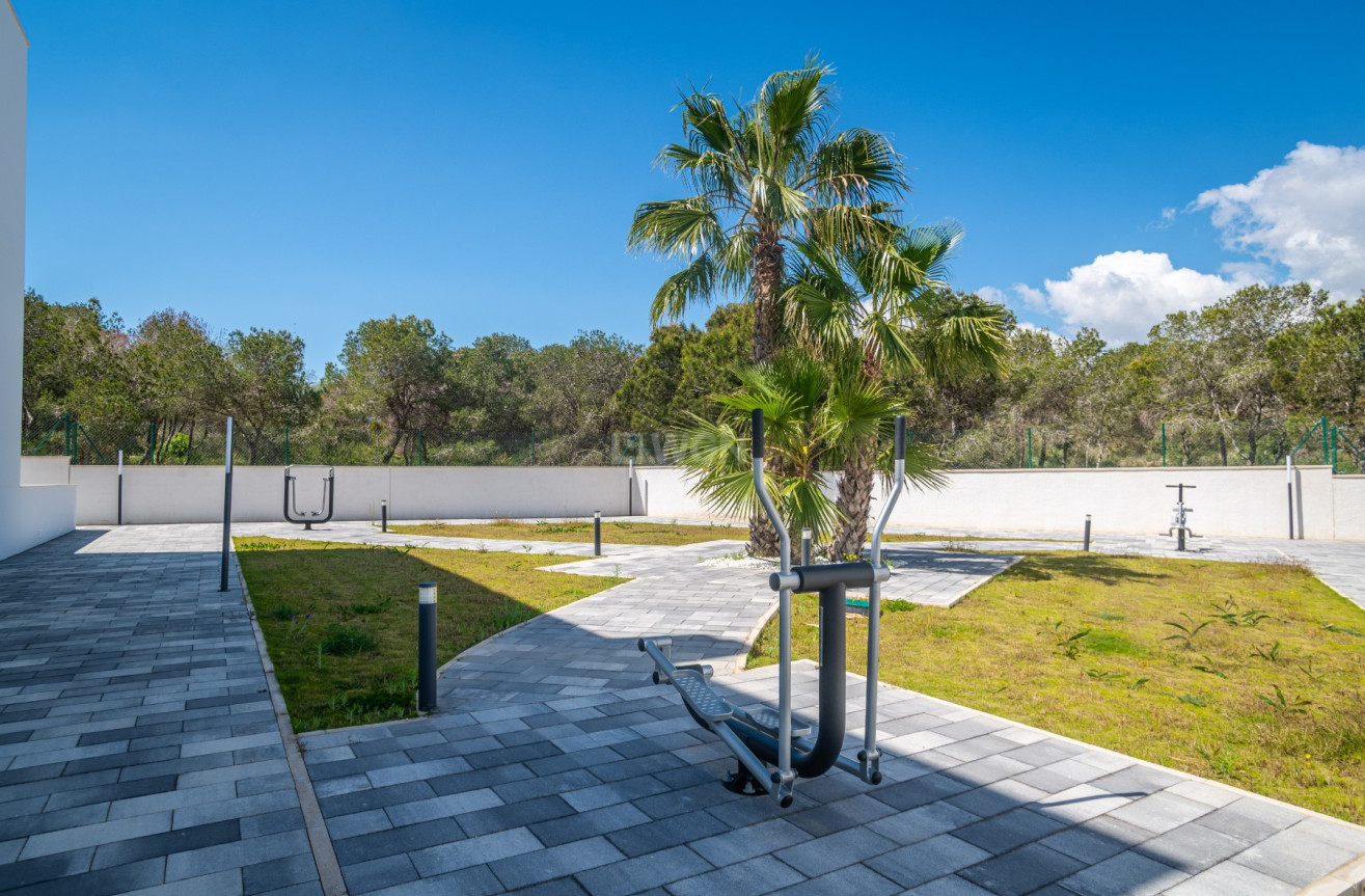 Odsprzedaż - Mieszkanie w bloku - Torrevieja - Costa Blanca