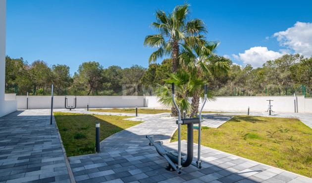 Odsprzedaż - Mieszkanie w bloku - Torrevieja - Costa Blanca