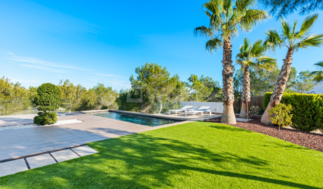 Odsprzedaż - Villa - Las Colinas Golf - Costa Blanca