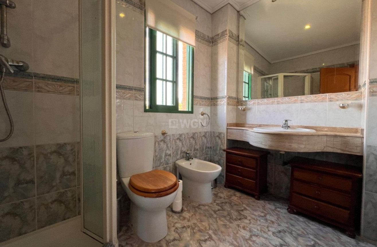 Odsprzedaż - Villa - Benidorm - Costa Blanca