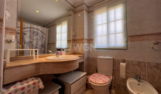 Odsprzedaż - Villa - Benidorm - Costa Blanca