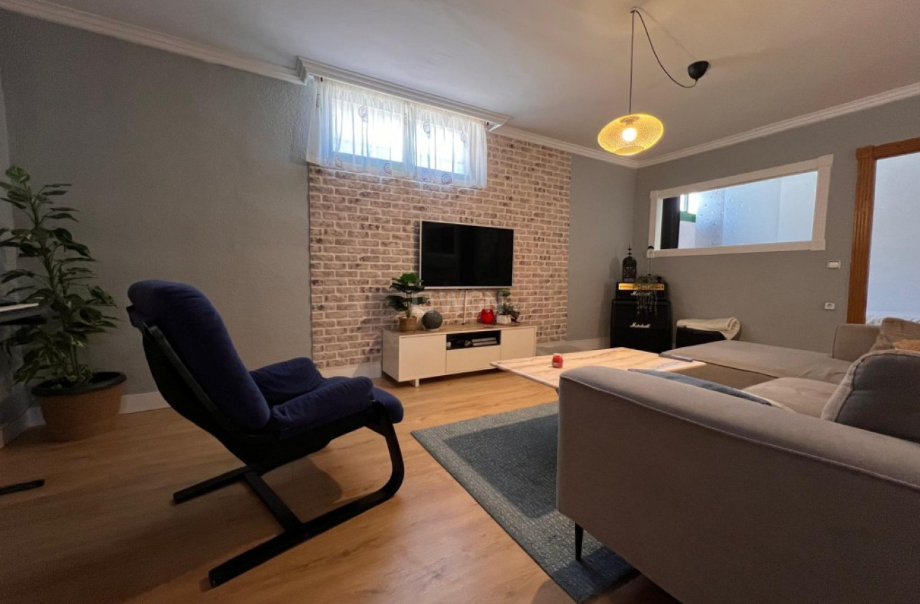 Odsprzedaż - Villa - Benidorm - Costa Blanca