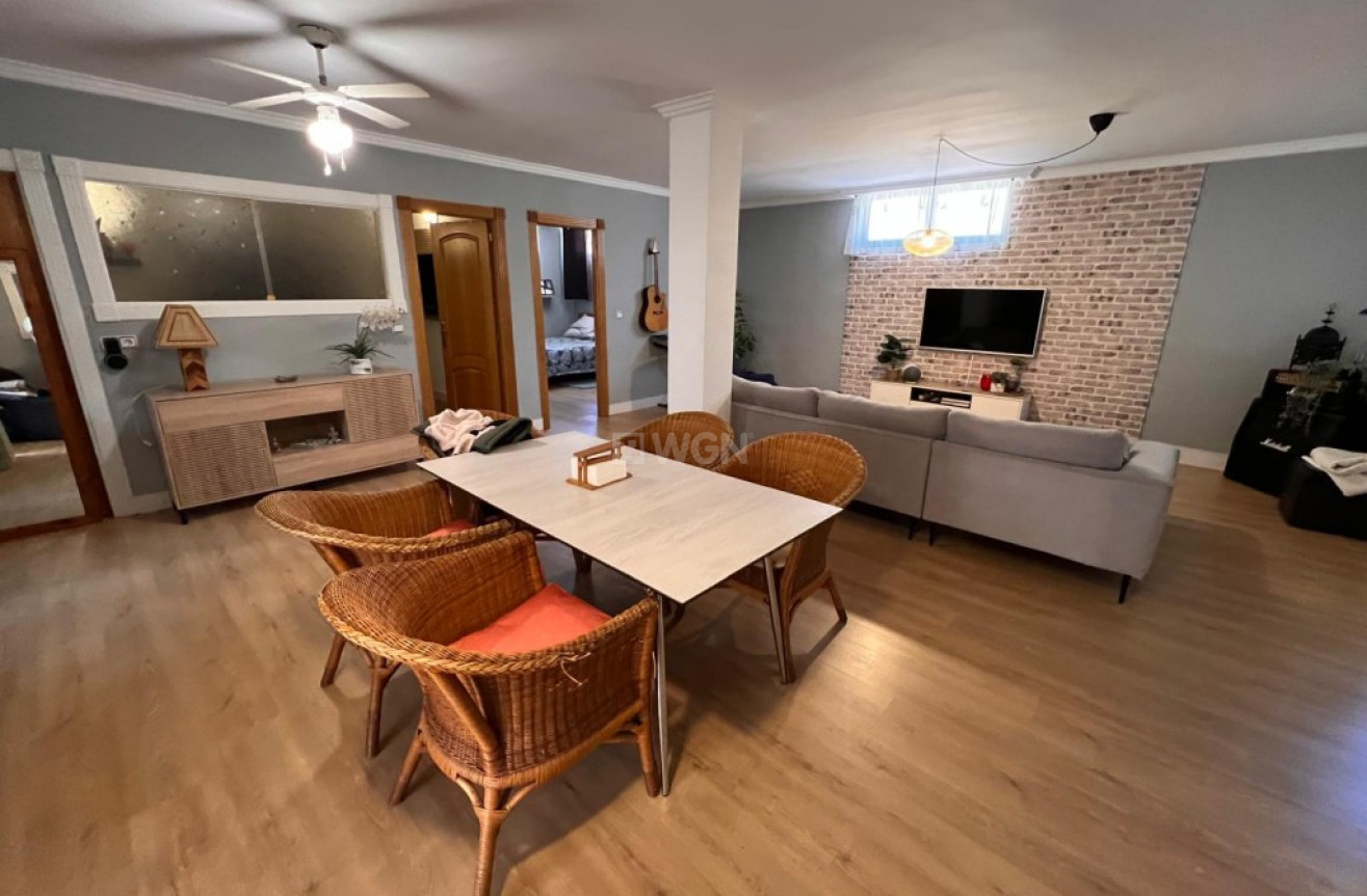 Odsprzedaż - Villa - Benidorm - Costa Blanca