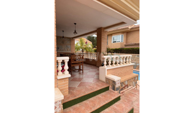 Odsprzedaż - Villa - Benidorm - Costa Blanca