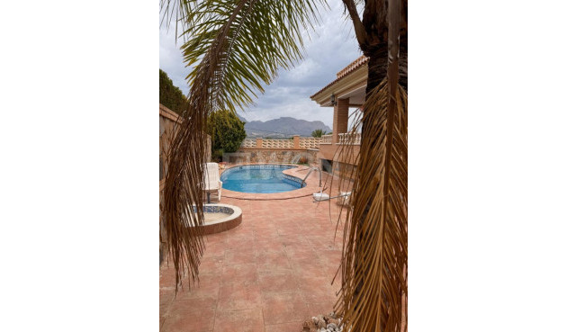 Odsprzedaż - Villa - Benidorm - Costa Blanca