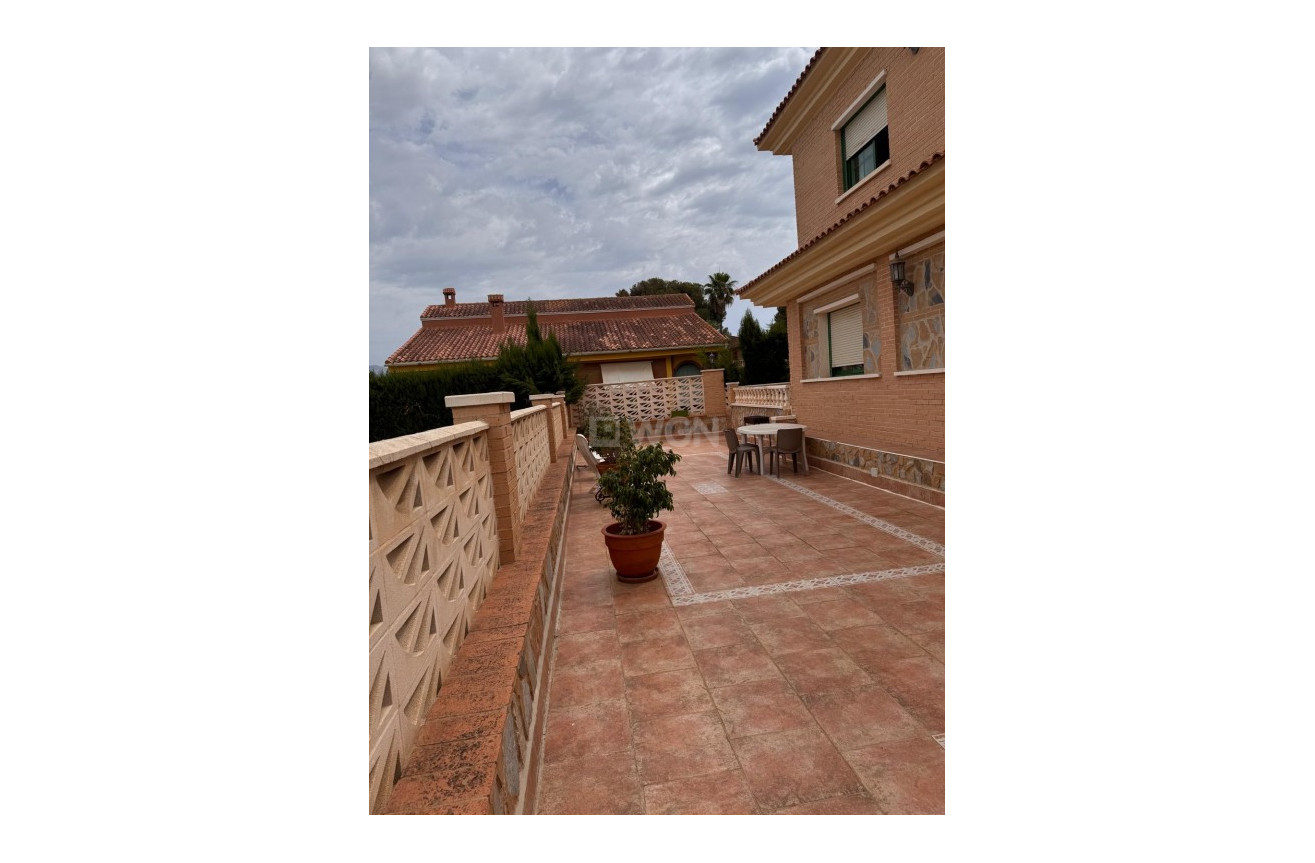 Odsprzedaż - Villa - Benidorm - Costa Blanca