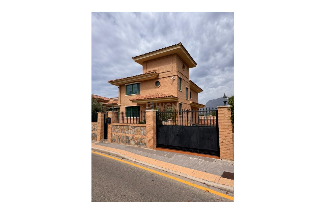 Odsprzedaż - Villa - Benidorm - Costa Blanca