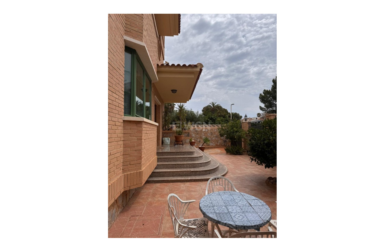 Odsprzedaż - Villa - Benidorm - Costa Blanca