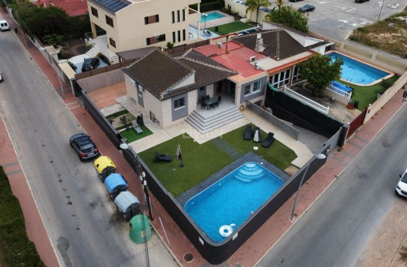 Reventa - Villa - Torrevieja - Costa Blanca