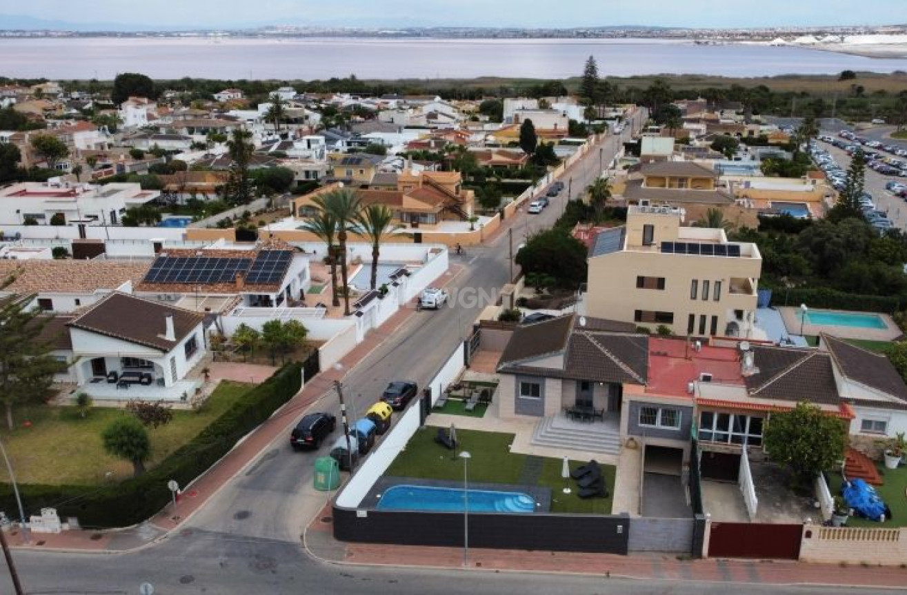 Reventa - Villa - Torrevieja - Costa Blanca