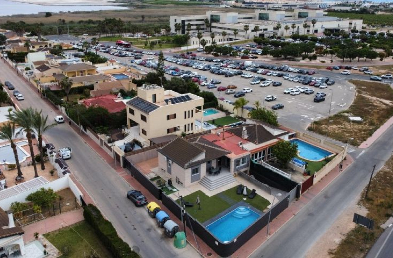 Reventa - Villa - Torrevieja - Costa Blanca