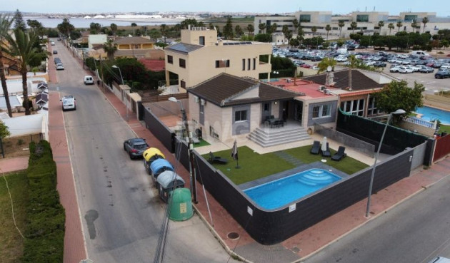 Reventa - Villa - Torrevieja - Costa Blanca