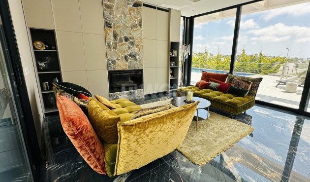 Wiederverkauf - Villa - Las Colinas Golf - Costa Blanca