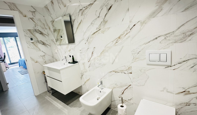 Wiederverkauf - Villa - Las Colinas Golf - Costa Blanca