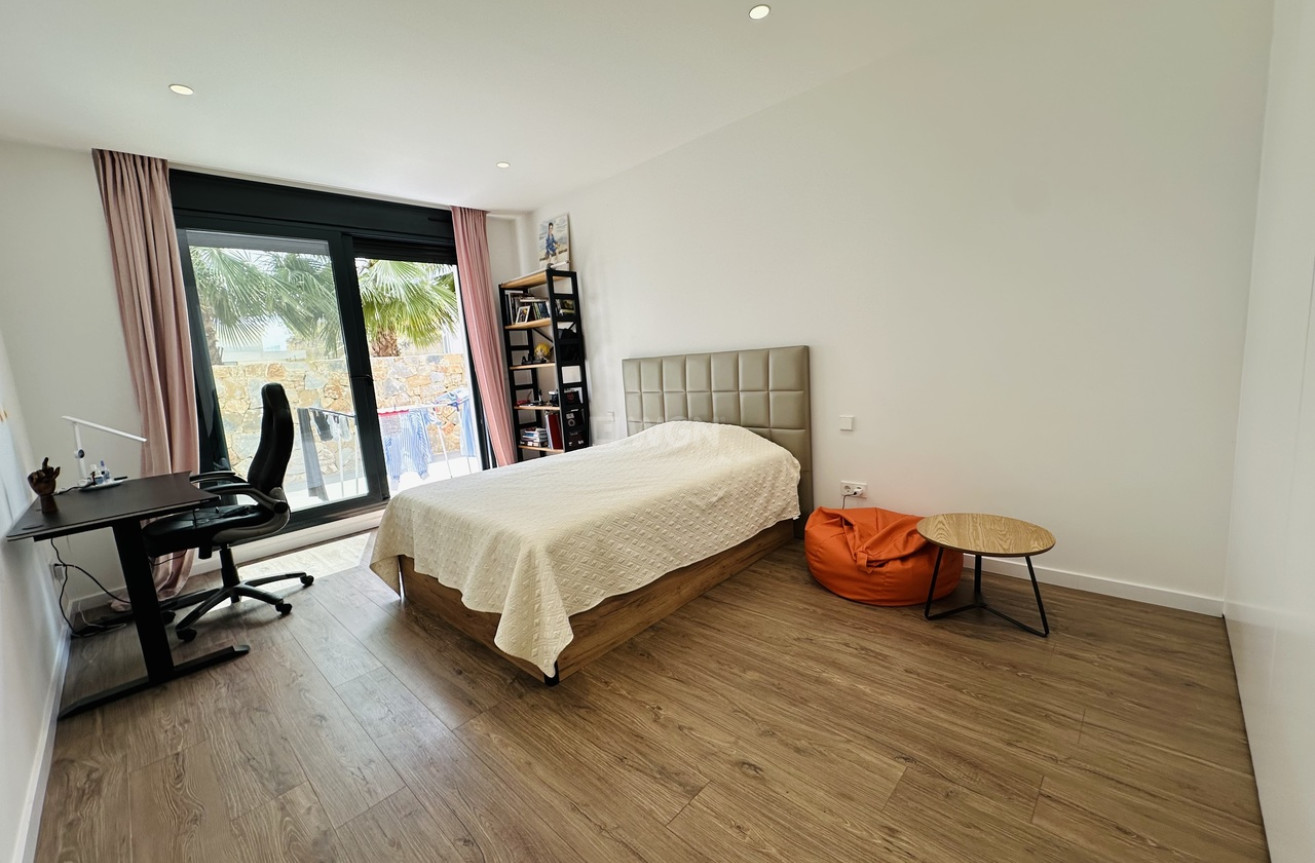 Wiederverkauf - Villa - Las Colinas Golf - Costa Blanca