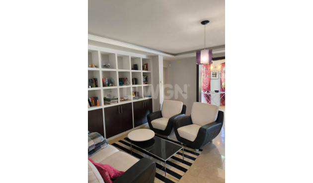 Resale - Villa - Torrevieja - La Siesta