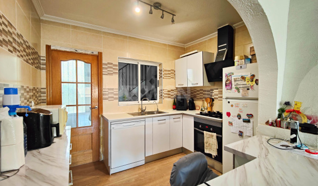 Odsprzedaż - Kamienica - San Miguel de Salinas - Inland