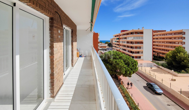 Resale - Apartment / flat - Orihuela Costa - Costa Blanca