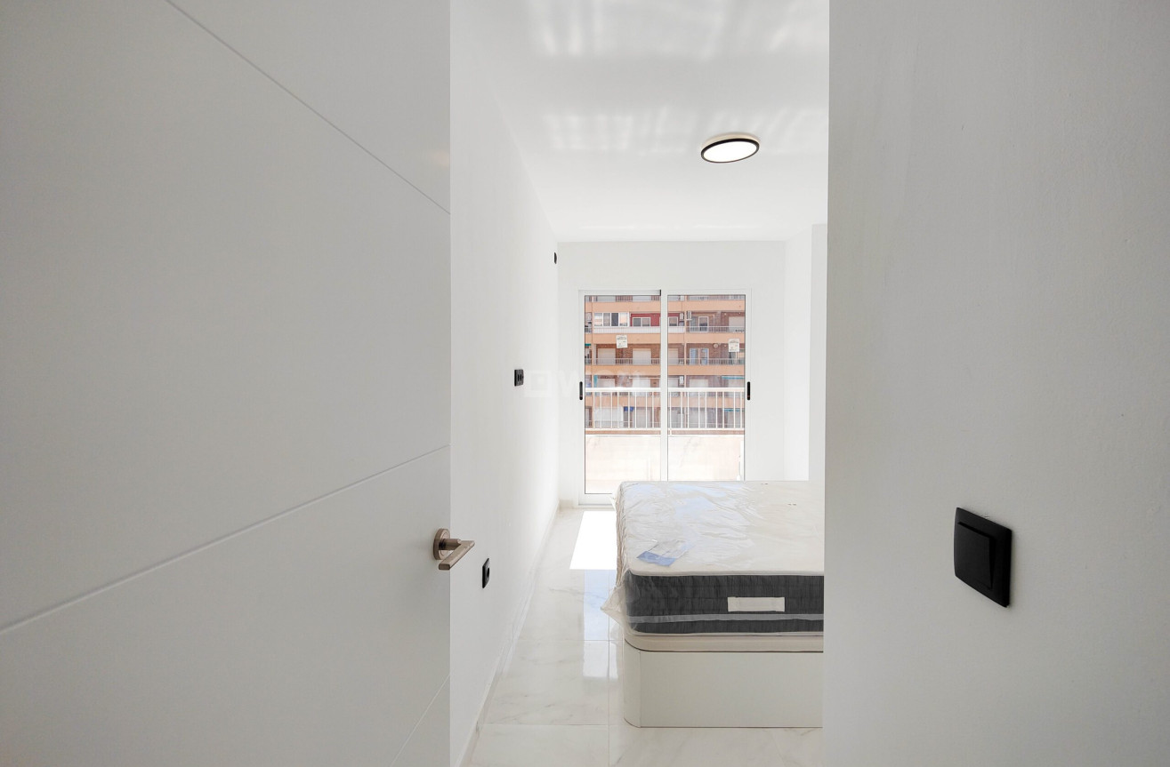 Resale - Apartment / flat - Orihuela Costa - Costa Blanca