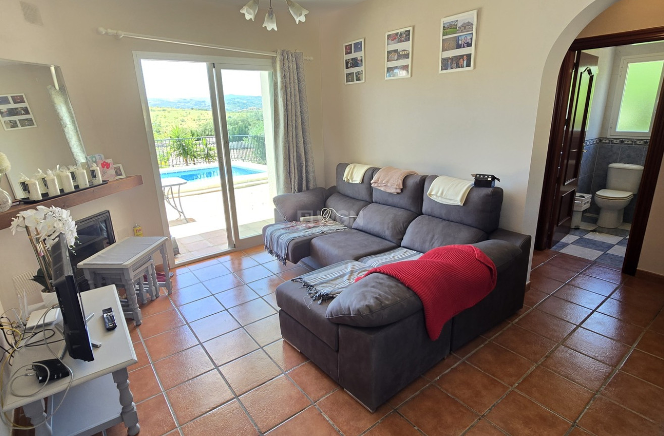 Resale - Villa - Puente De Don Manuel - Inland