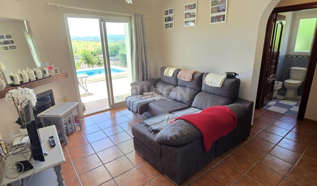 Resale - Villa - Puente De Don Manuel - Inland