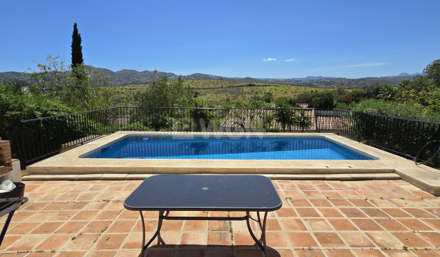 Resale - Villa - Puente De Don Manuel - Inland