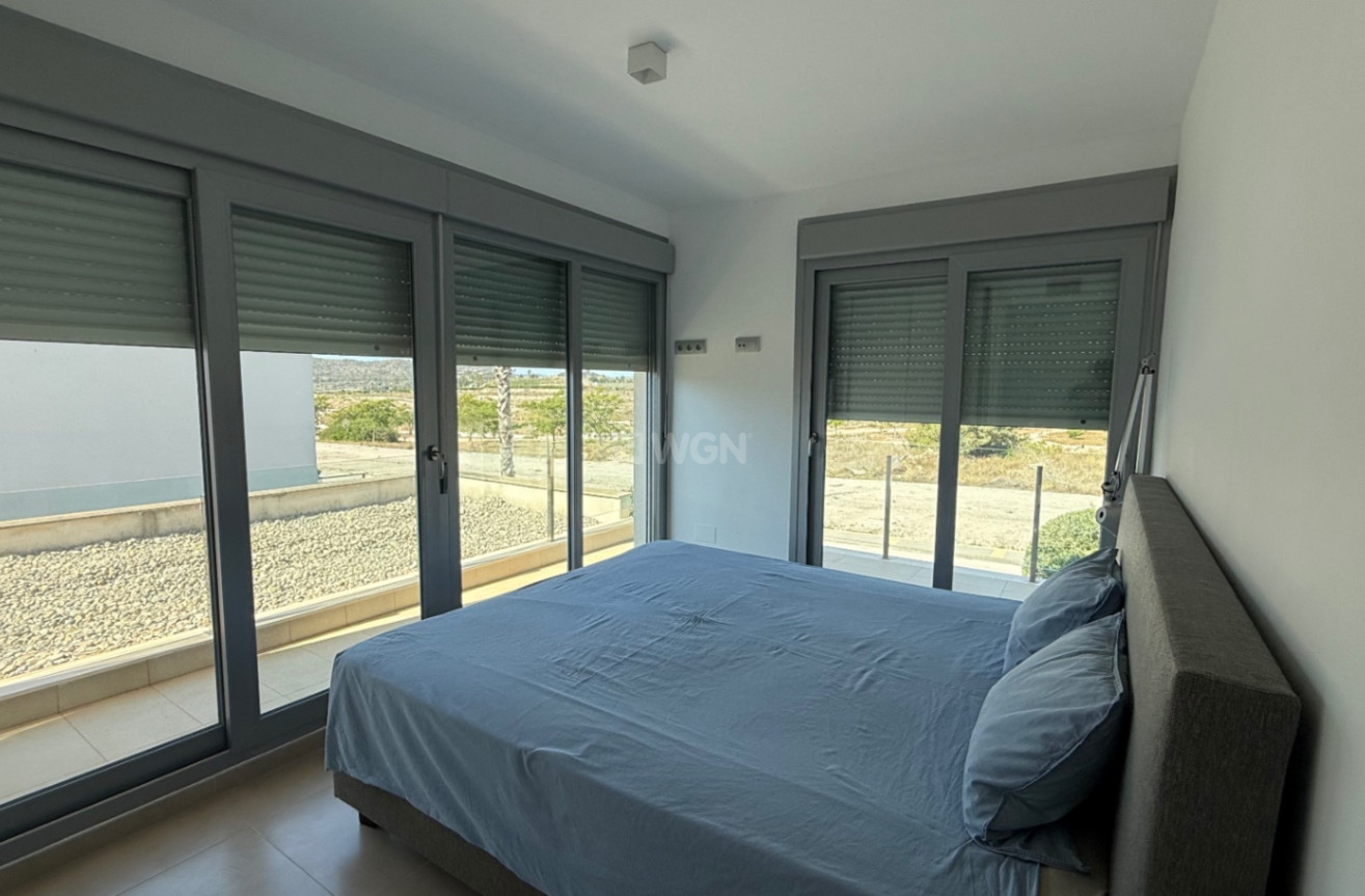 Odsprzedaż - Villa - Orihuela - Inland