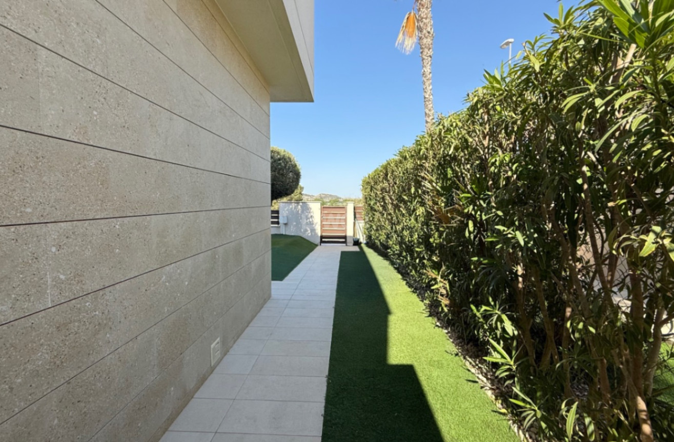 Odsprzedaż - Villa - Orihuela - Inland