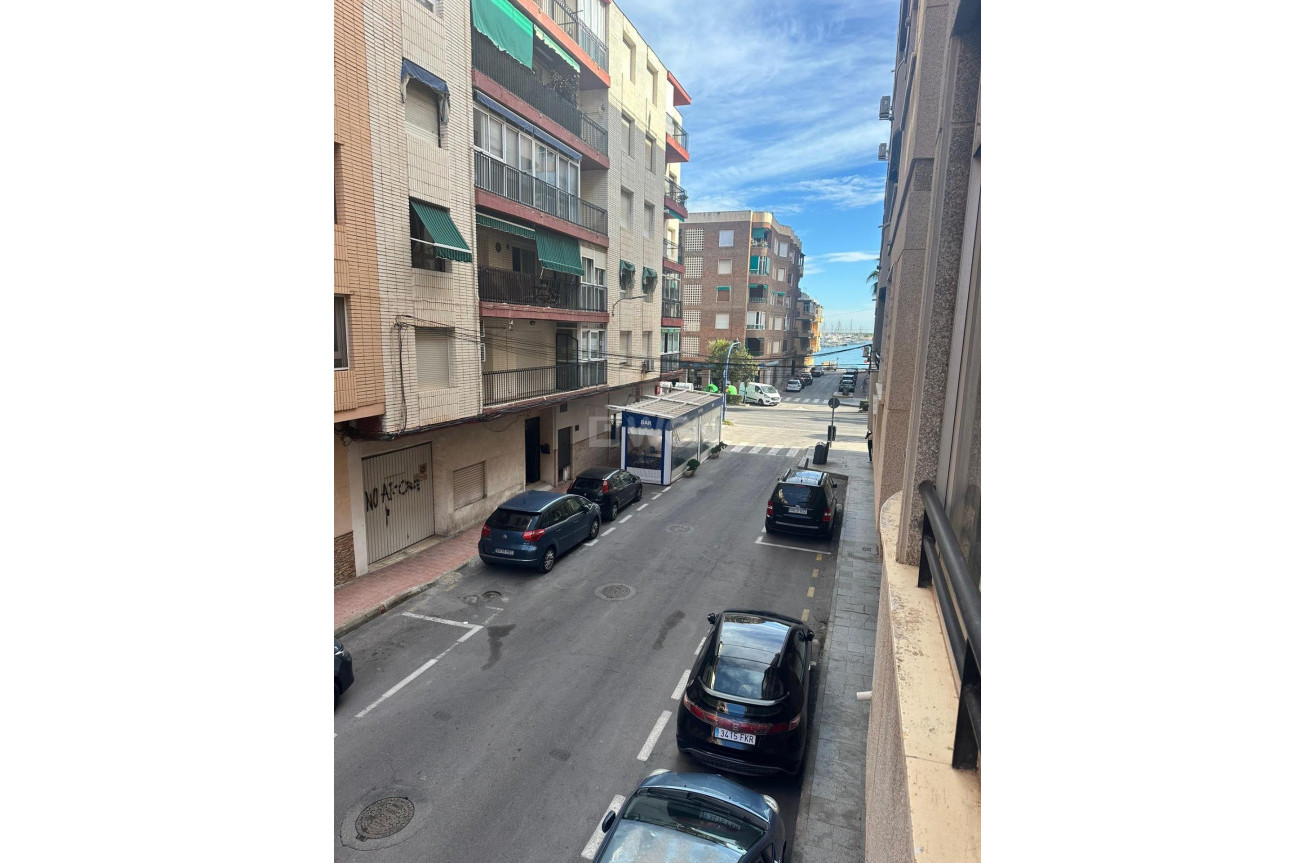 Resale - Apartment / flat - Torrevieja - El Acequión - Los Náufragos