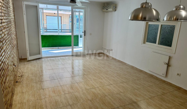 Resale - Apartment / flat - Torrevieja - El Acequión - Los Náufragos
