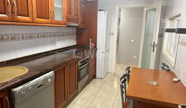 Resale - Apartment / flat - Torrevieja - El Acequión - Los Náufragos