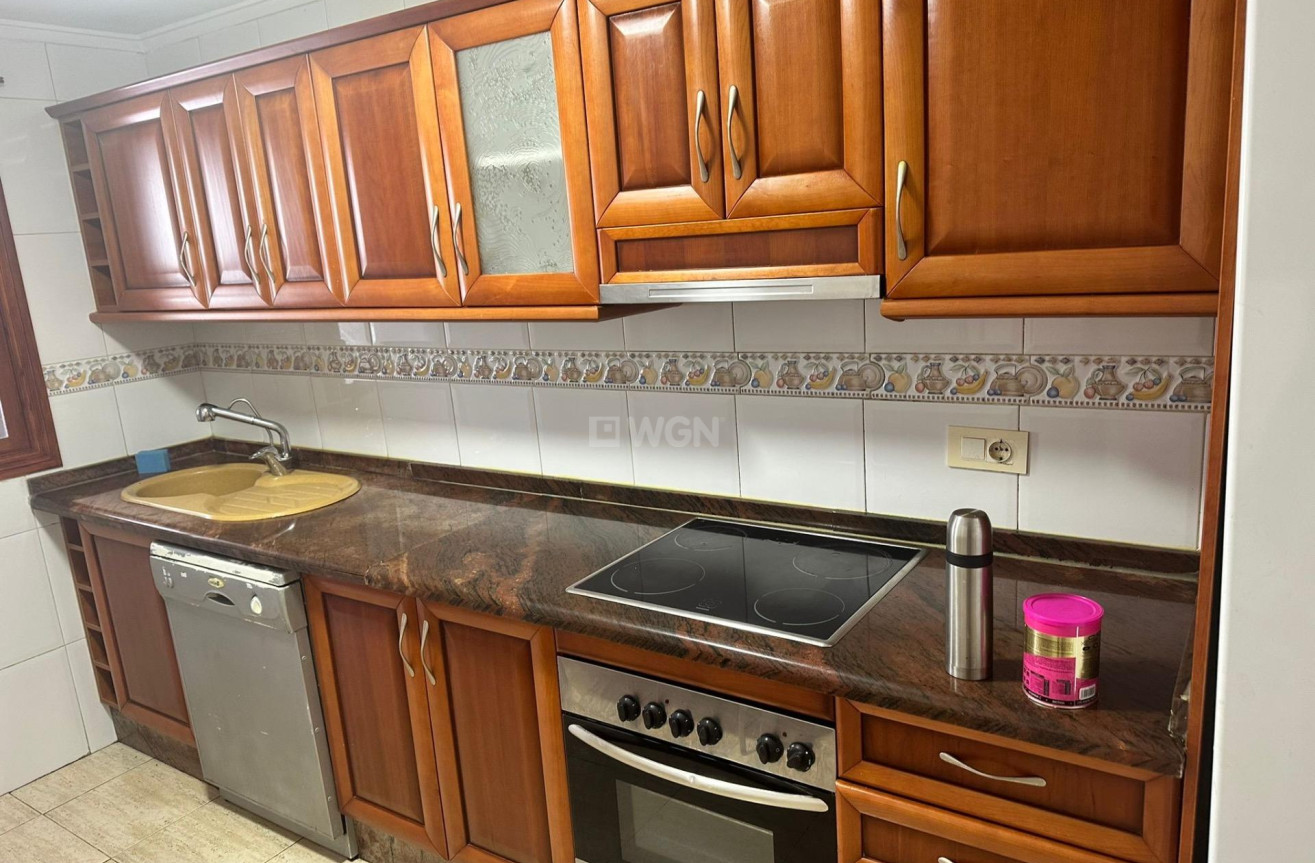 Resale - Apartment / flat - Torrevieja - El Acequión - Los Náufragos