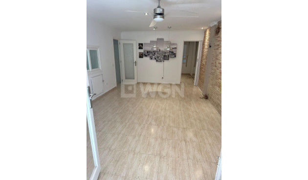 Resale - Apartment / flat - Torrevieja - El Acequión - Los Náufragos