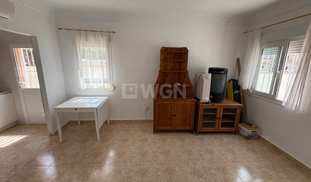 Resale - Villa - Torrevieja - Costa Blanca