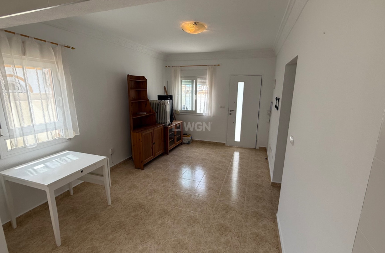 Resale - Villa - Torrevieja - Costa Blanca