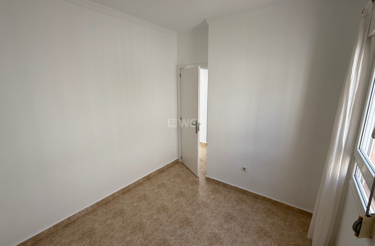 Resale - Villa - Torrevieja - Costa Blanca