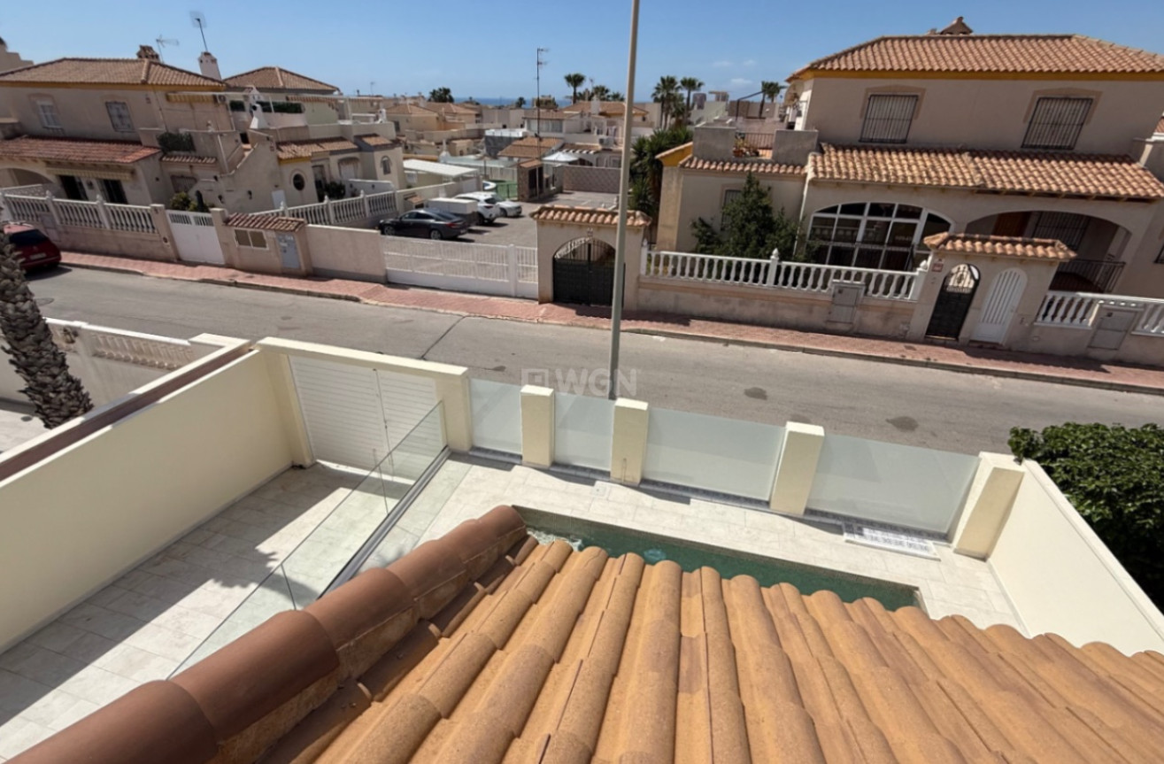 Resale - Villa - Torrevieja - Costa Blanca