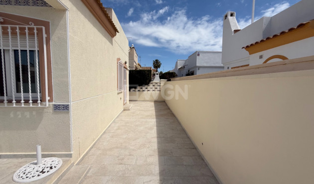 Resale - Villa - Torrevieja - Costa Blanca