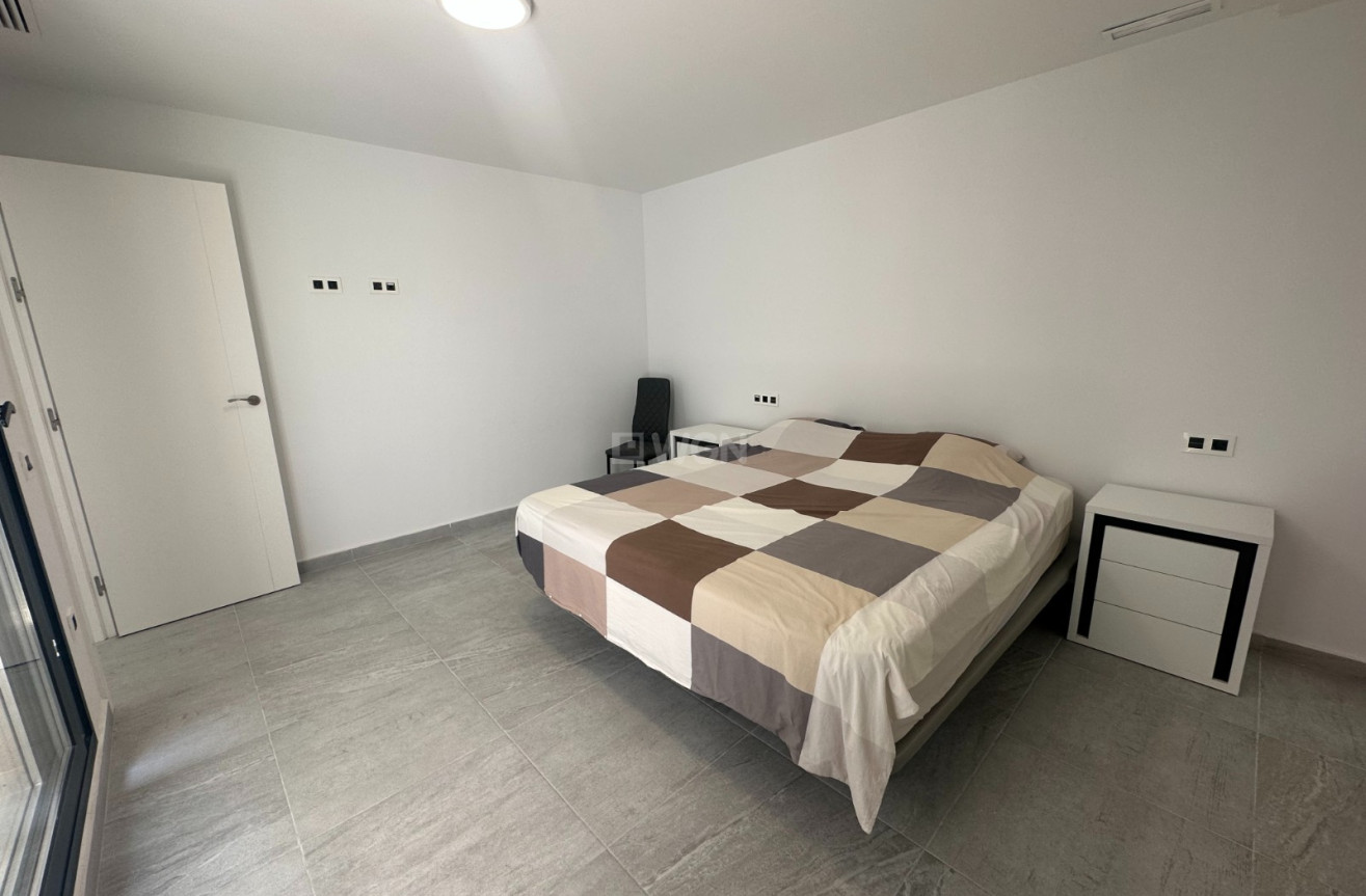 Reventa - Villa - San Miguel de Salinas - Inland