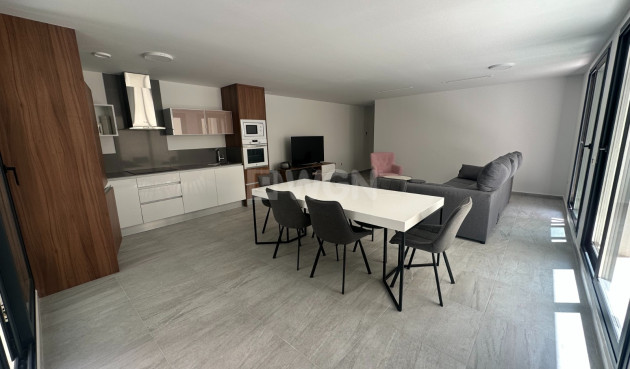 Reventa - Villa - San Miguel de Salinas - Inland