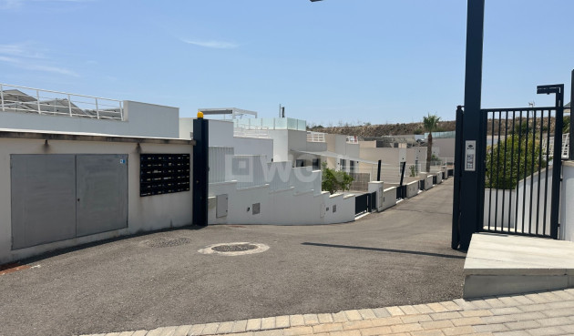 Reventa - Villa - San Miguel de Salinas - Inland