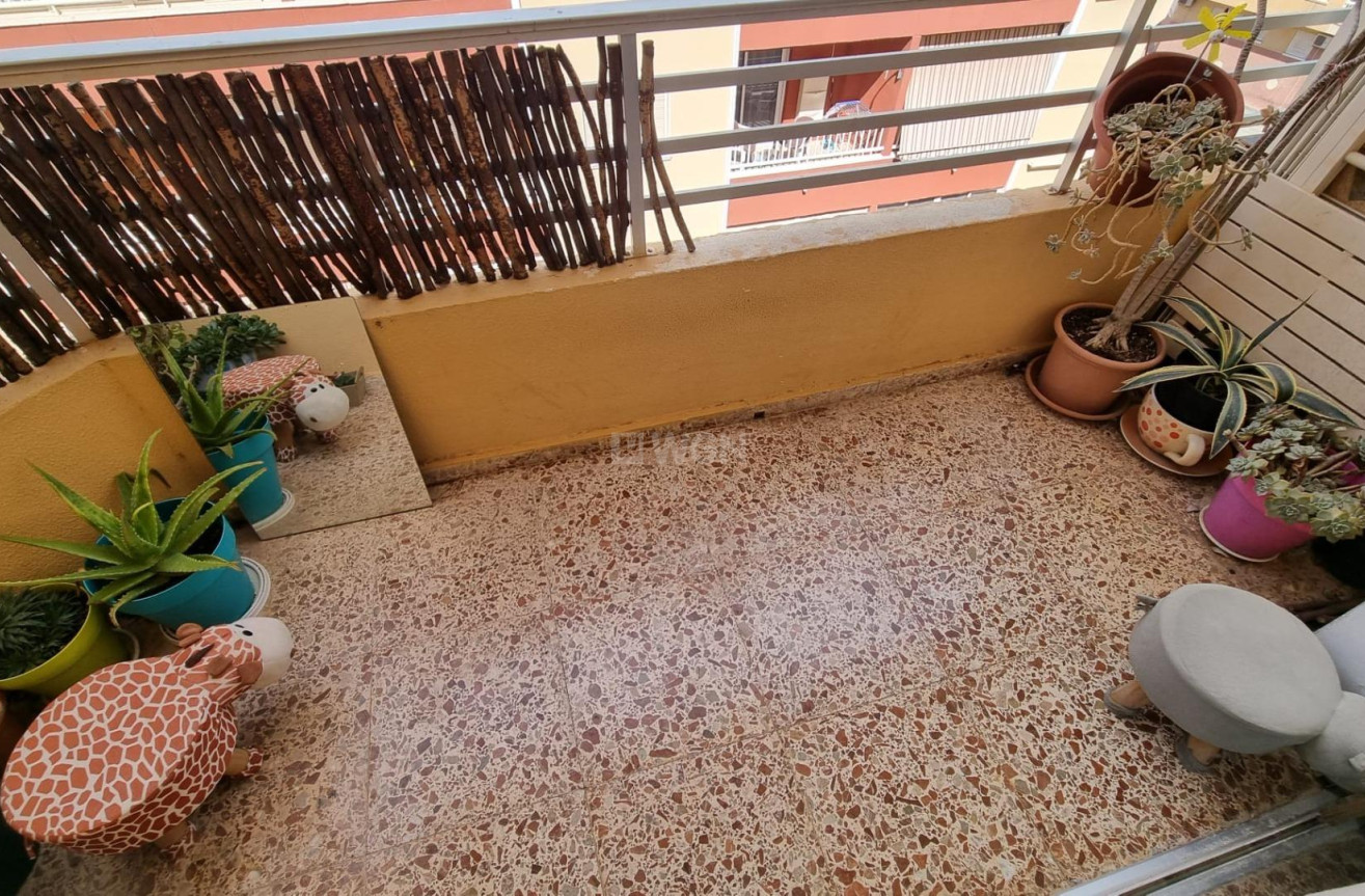 Resale - Apartment / flat - Torrevieja - Habaneras