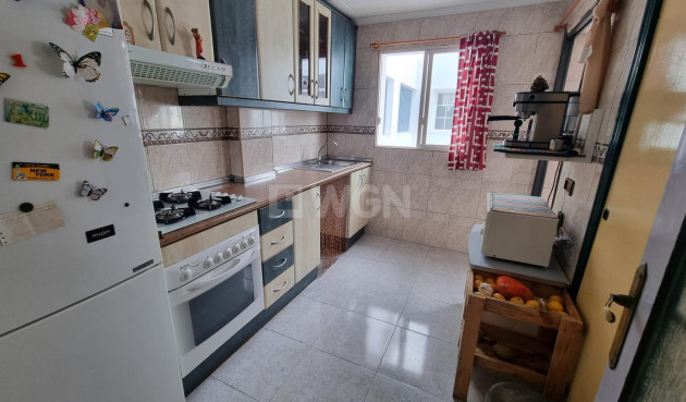 Resale - Apartment / flat - Torrevieja - Habaneras