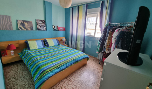 Resale - Apartment / flat - Torrevieja - Habaneras